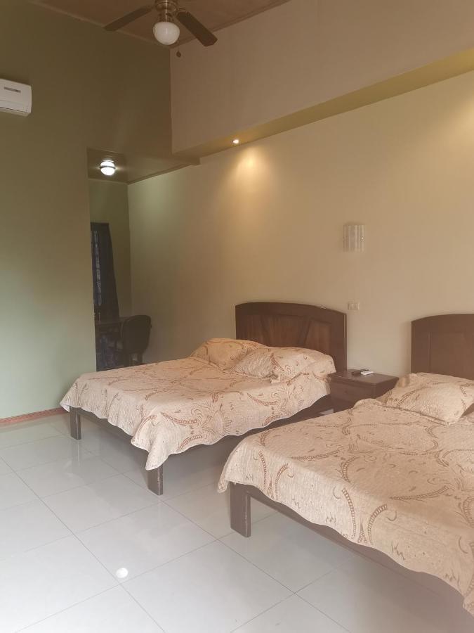 Hotel Vale'S Chiles  Екстер'єр фото