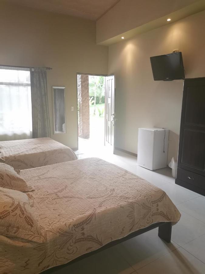 Hotel Vale'S Chiles  Екстер'єр фото