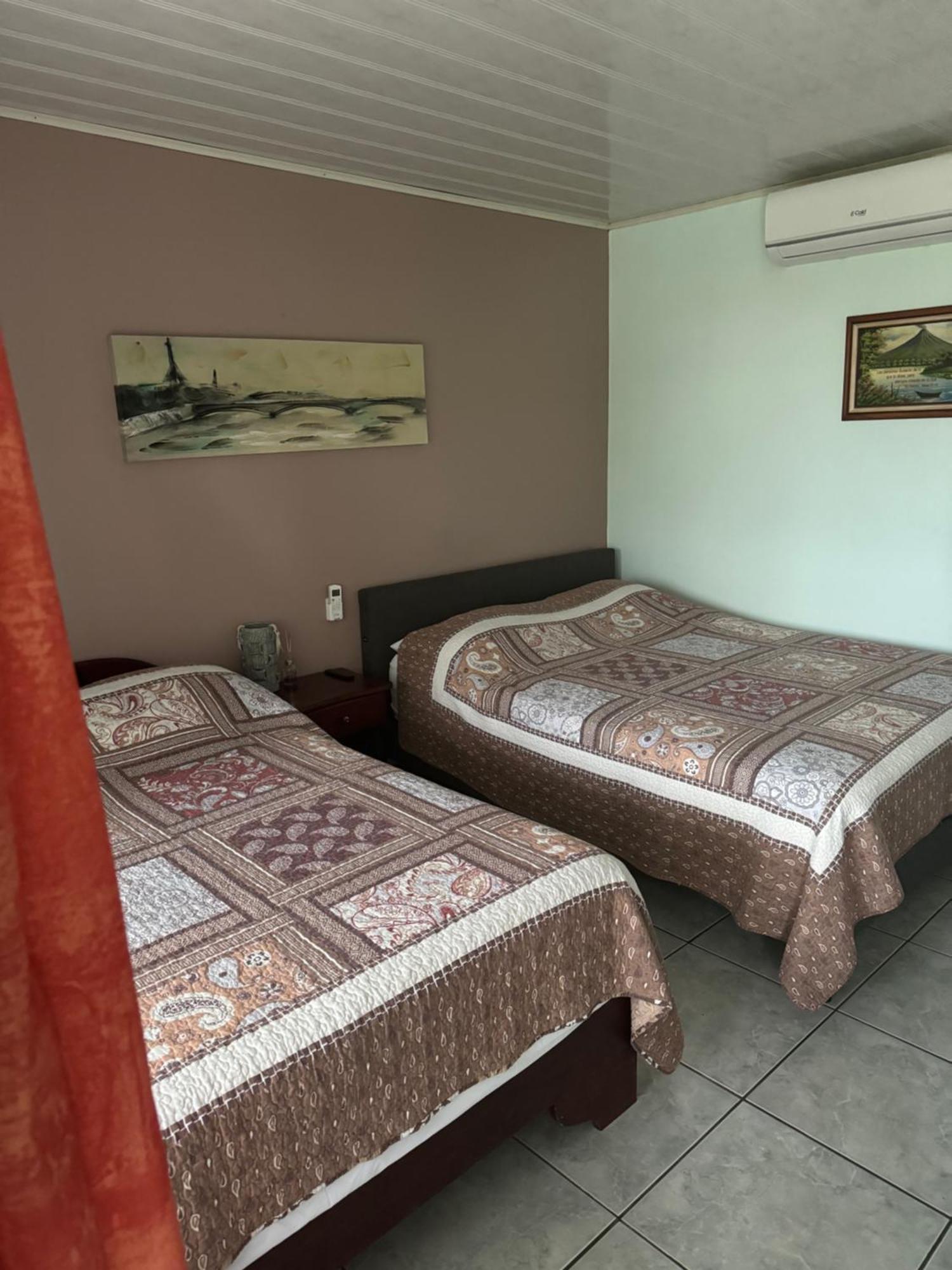 Hotel Vale'S Chiles  Екстер'єр фото