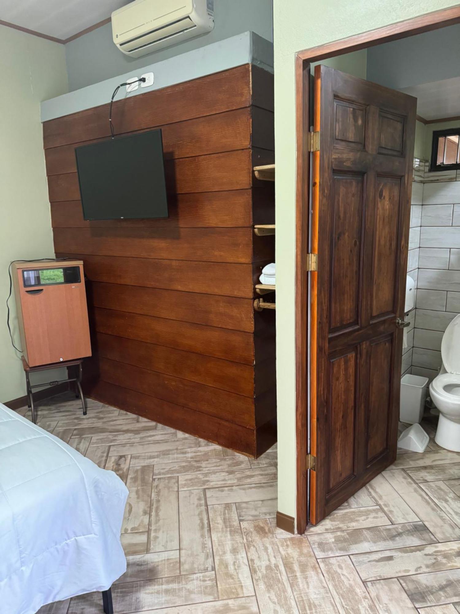 Hotel Vale'S Chiles  Екстер'єр фото