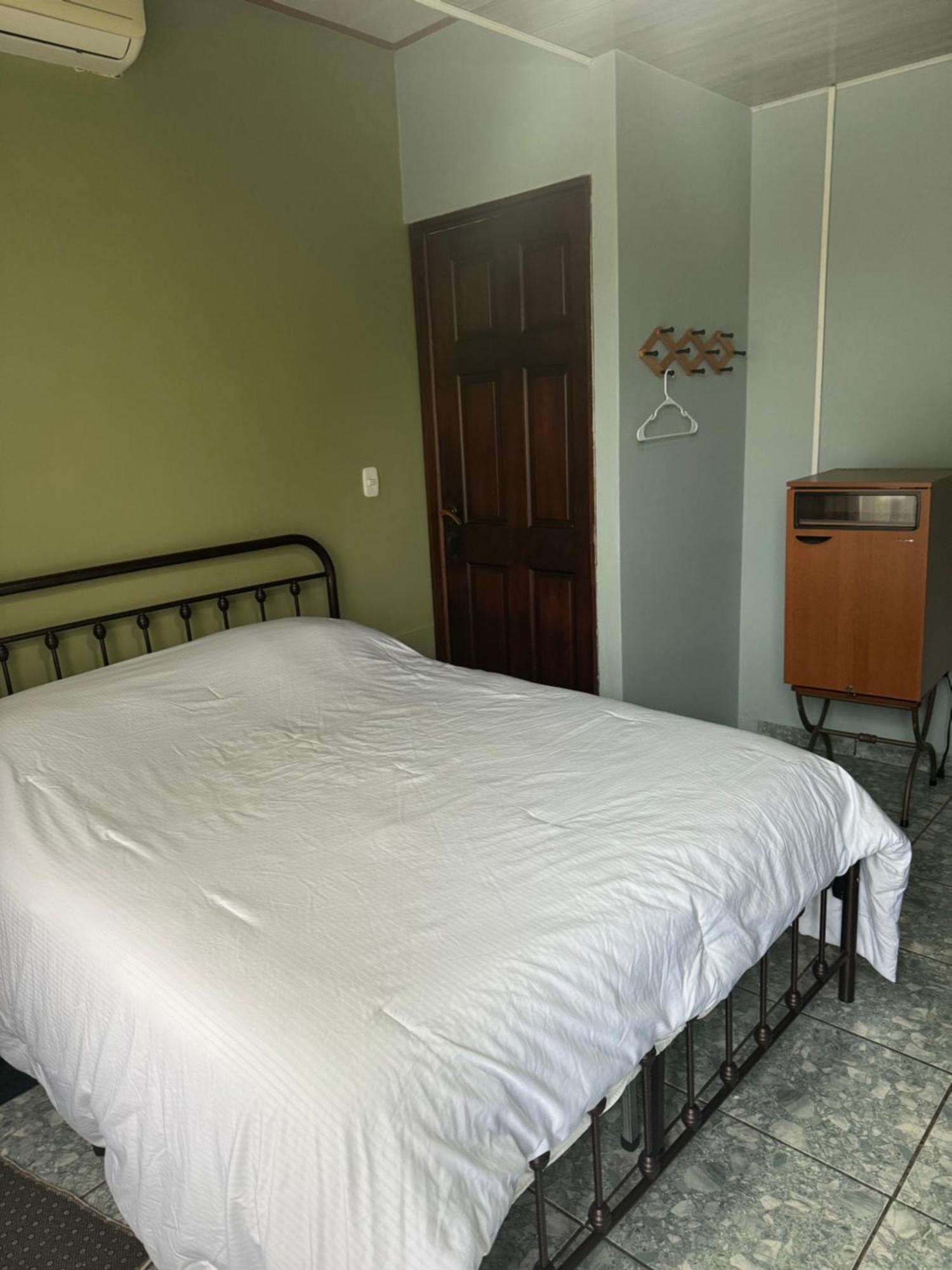 Hotel Vale'S Chiles  Екстер'єр фото
